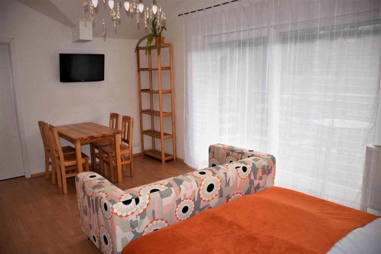 Apartamenty Czyrna Przy Gondoli Щирк Екстериор снимка